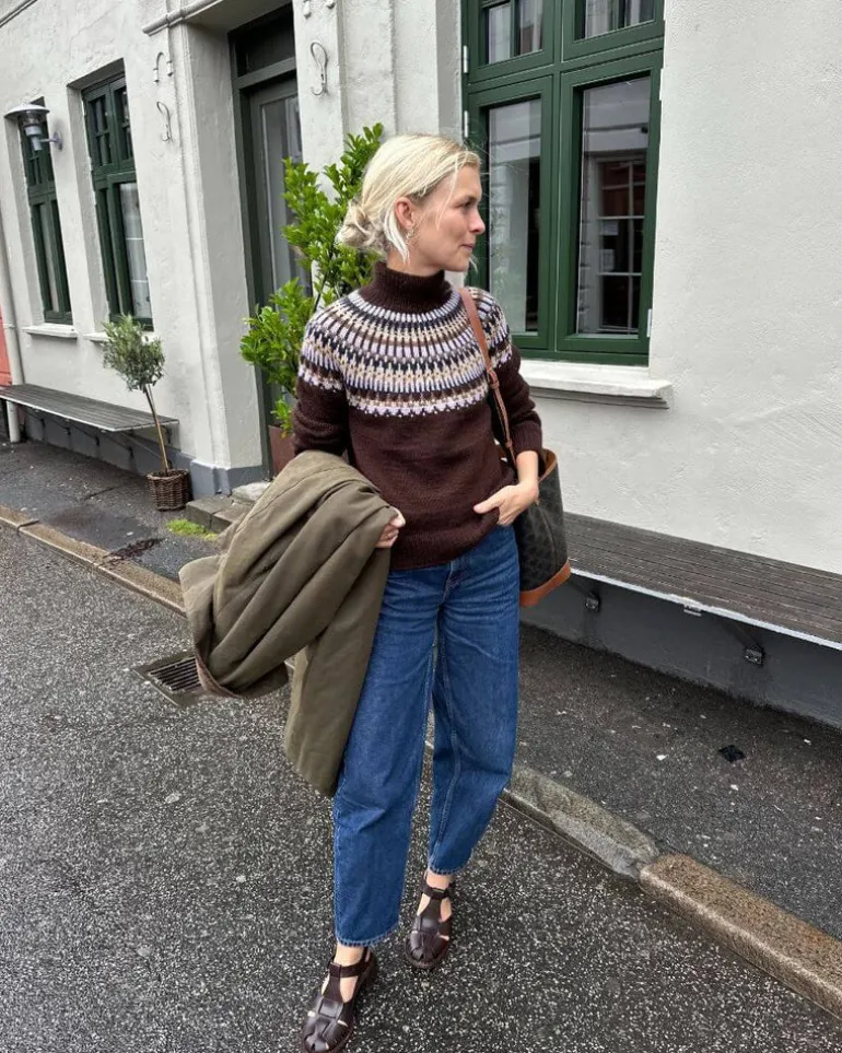 Celeste Sweater by PetiteKnit suomeksi in Finnish