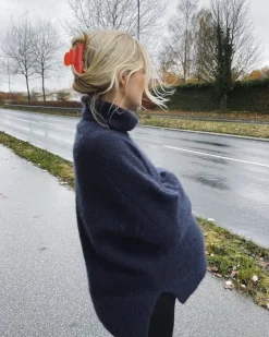 Chestnut Sweater by PetiteKnit, suomeksi in Finnish