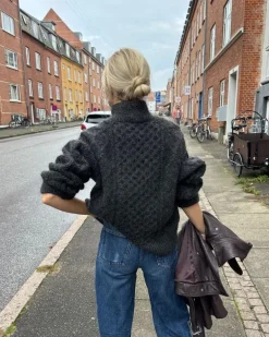 Dagmar Sweater by PetiteKnit, Finnish