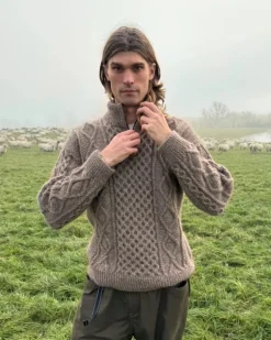Dagmar Zipper Sweater by PetiteKnit - Man, in English