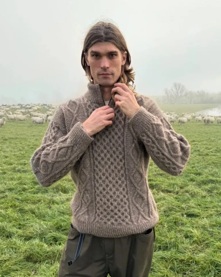 Dagmar Zipper Sweater by PetiteKnit - Man, in English