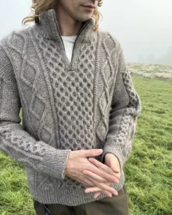 Dagmar Zipper Sweater by PetiteKnit - Man, in English