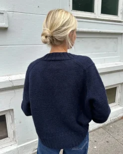 Eva Cardigan by PetiteKnit (suomeksi)
