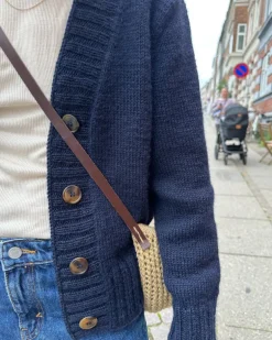 Eva Cardigan by PetiteKnit (suomeksi)