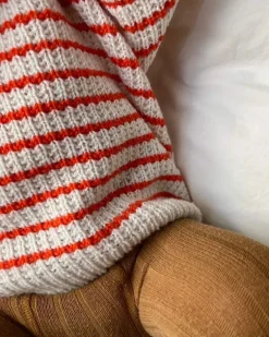 Friday Sweater Baby by PetiteKnit, in English