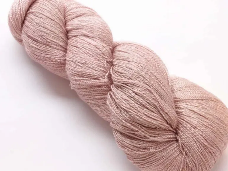 Fyberspates Gleem Lace