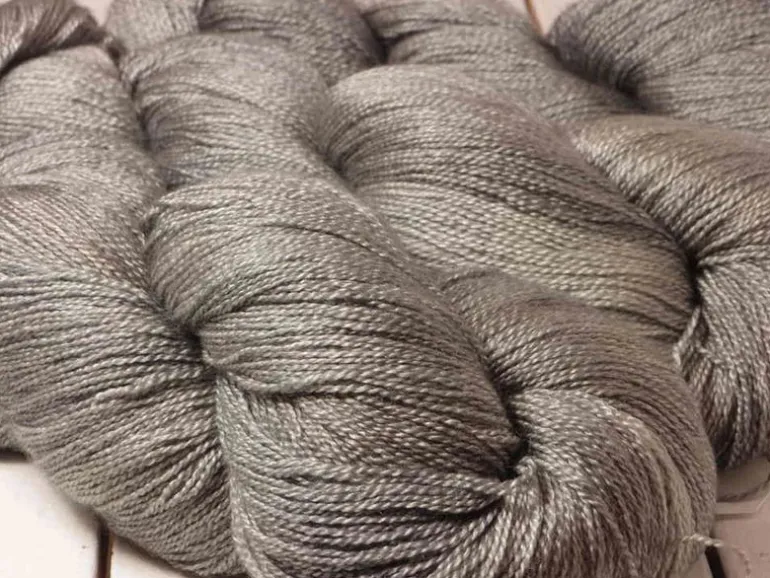 Fyberspates Gleem Lace