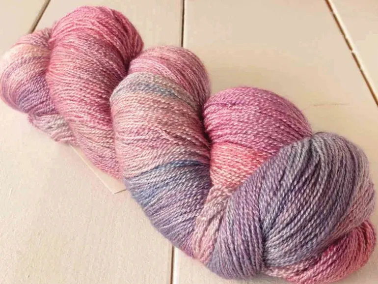 Fyberspates Gleem Lace