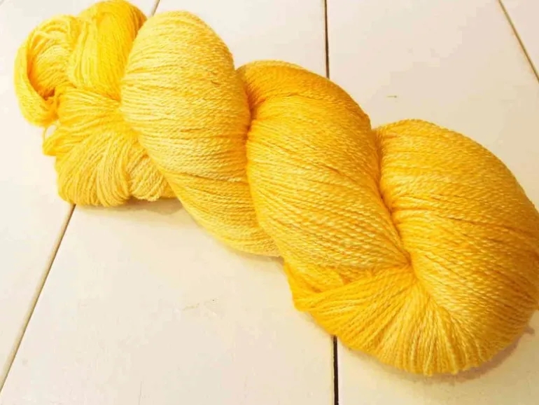 Fyberspates Gleem Lace