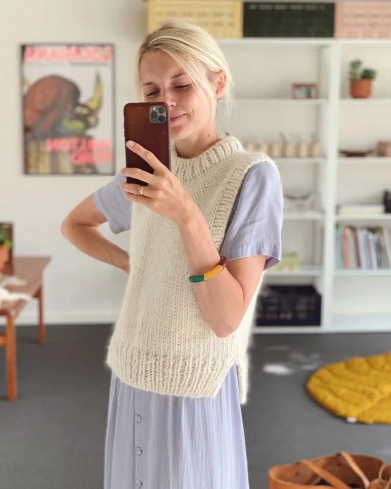Holiday Slipover by PetiteKnit, in English