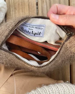 Honey Clutch by PetiteKnit, in English