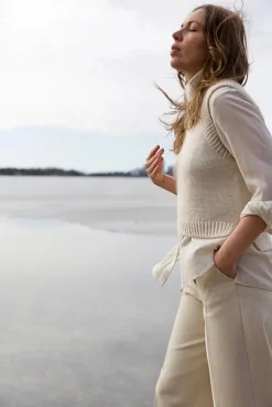 Jollas Vest by Leeni Hoimela, in english
