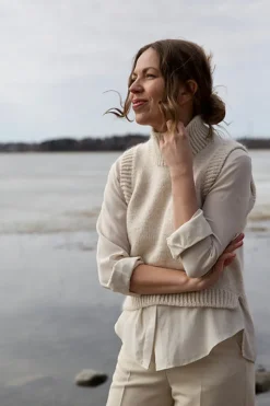 Jollas Vest by Leeni Hoimela, in english