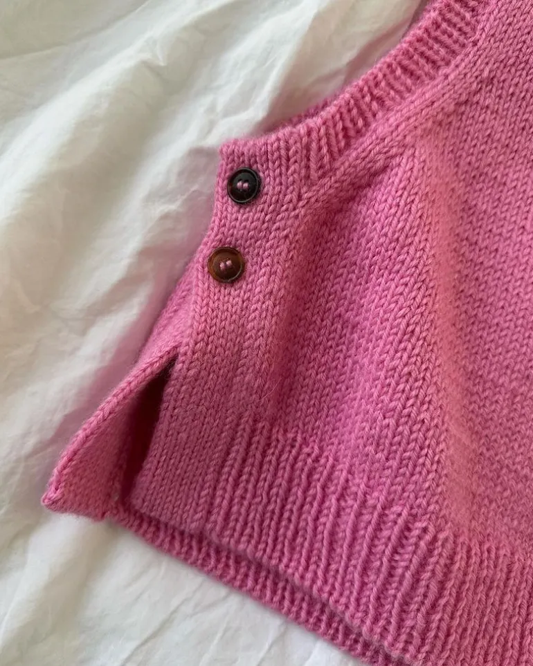 Lulu Slipover Junior by PetiteKnit, in English