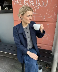 Maggie Cardigan by PetiteKnit (suomeksi)