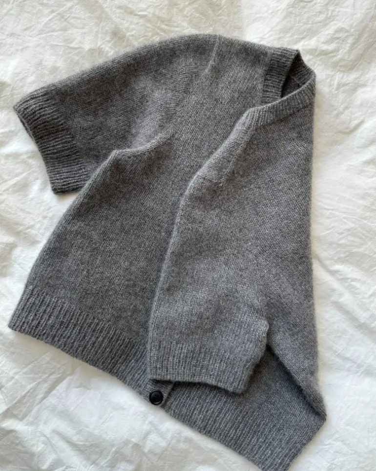 Maggie Cardigan by PetiteKnit, in English