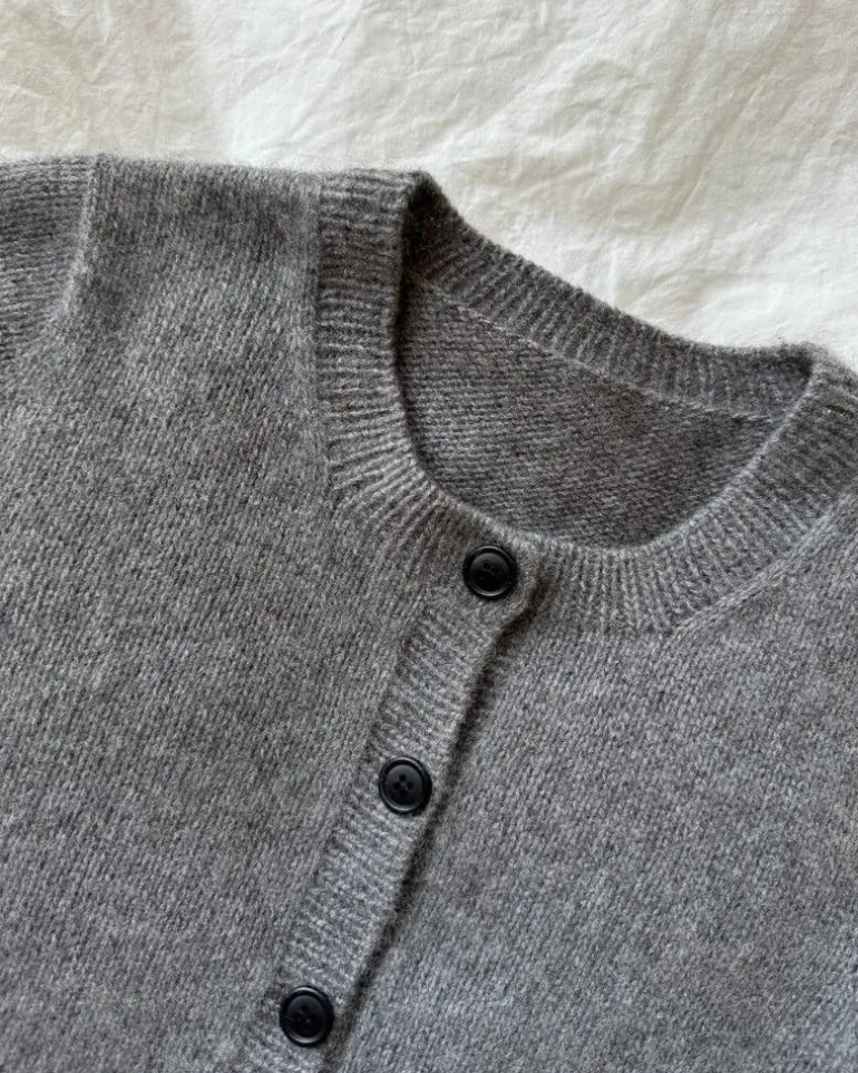Maggie Cardigan by PetiteKnit, in English