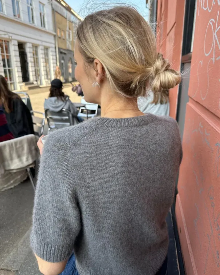 Maggie Cardigan by PetiteKnit, in English