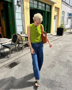 Maggie Vest PetiteKnit, in Finnish suomeksi