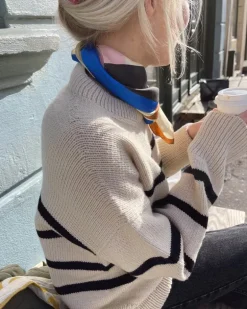 Marseille Sweater by PetiteKnit, in English