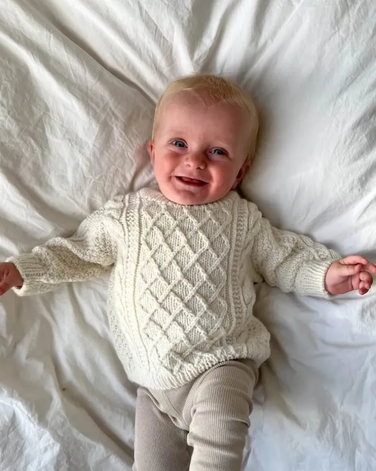 Moby Sweater Baby by PetiteKnit, in English