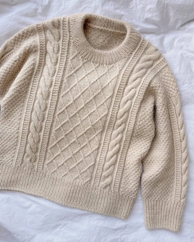 Moby Sweater by PetiteKnit, in English