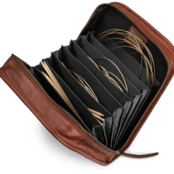 Muud Voss Rich Brown
