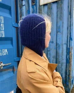 November Balaclava by PetiteKnit, in English