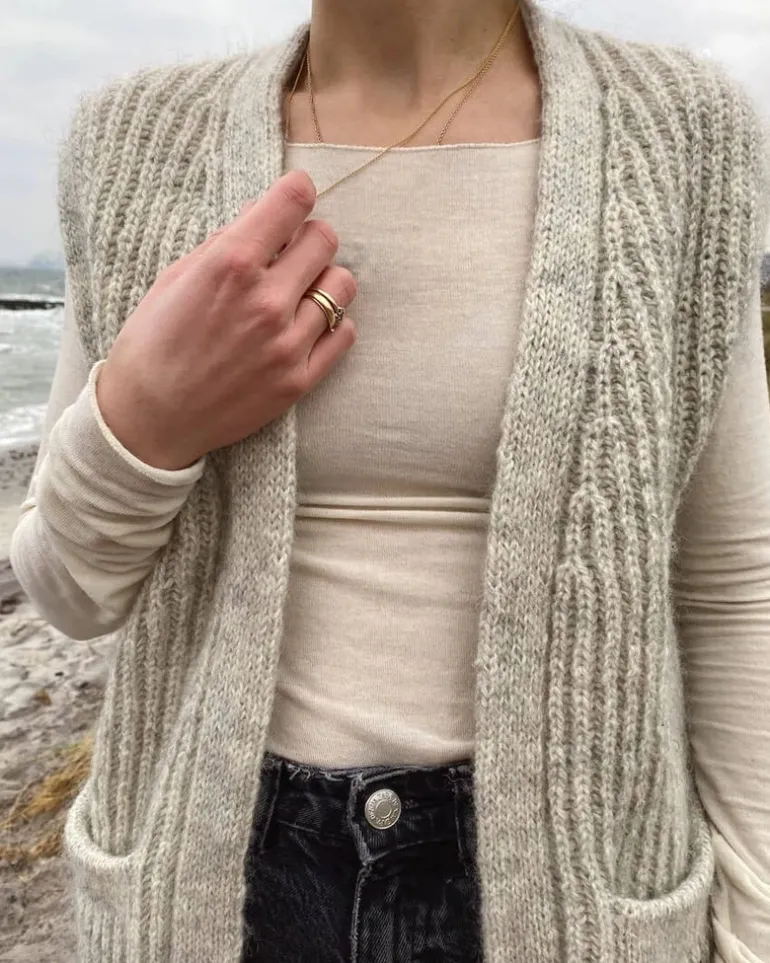 November Vest by PetiteKnit, in English