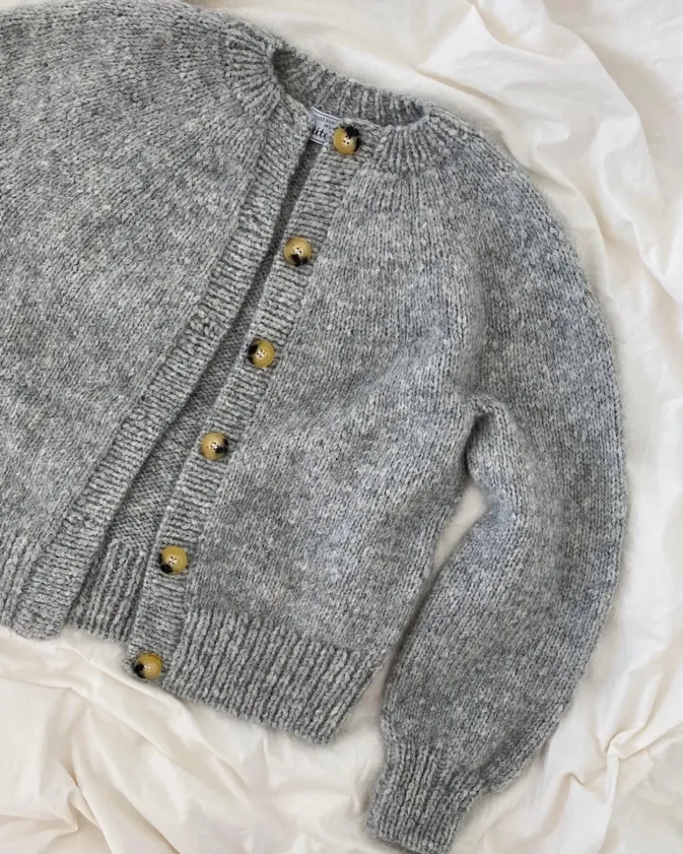 Novice Cardigan - Chunky Edition by PetiteKnit, in English