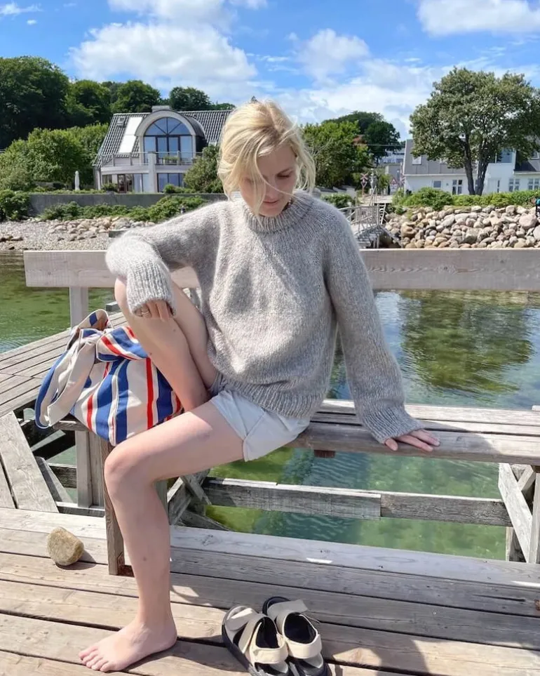 Novice Sweater - Chunky edition by PetiteKnit, in English