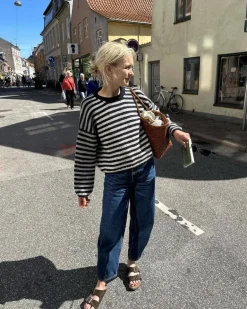 Olga Sweater by PetiteKnit suomeksi in Finnish