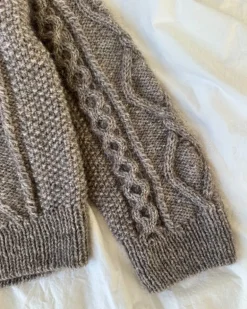 PetiteKnit Dagmar Zipper Sweater, in English