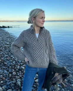 PetiteKnit Dagmar Zipper Sweater, in English