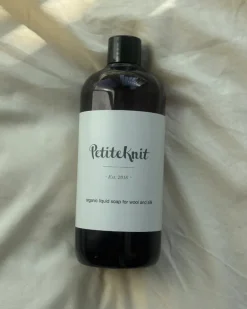 PetiteKnit Villanpesu ja -hoitoaine Organic Soap 500ml