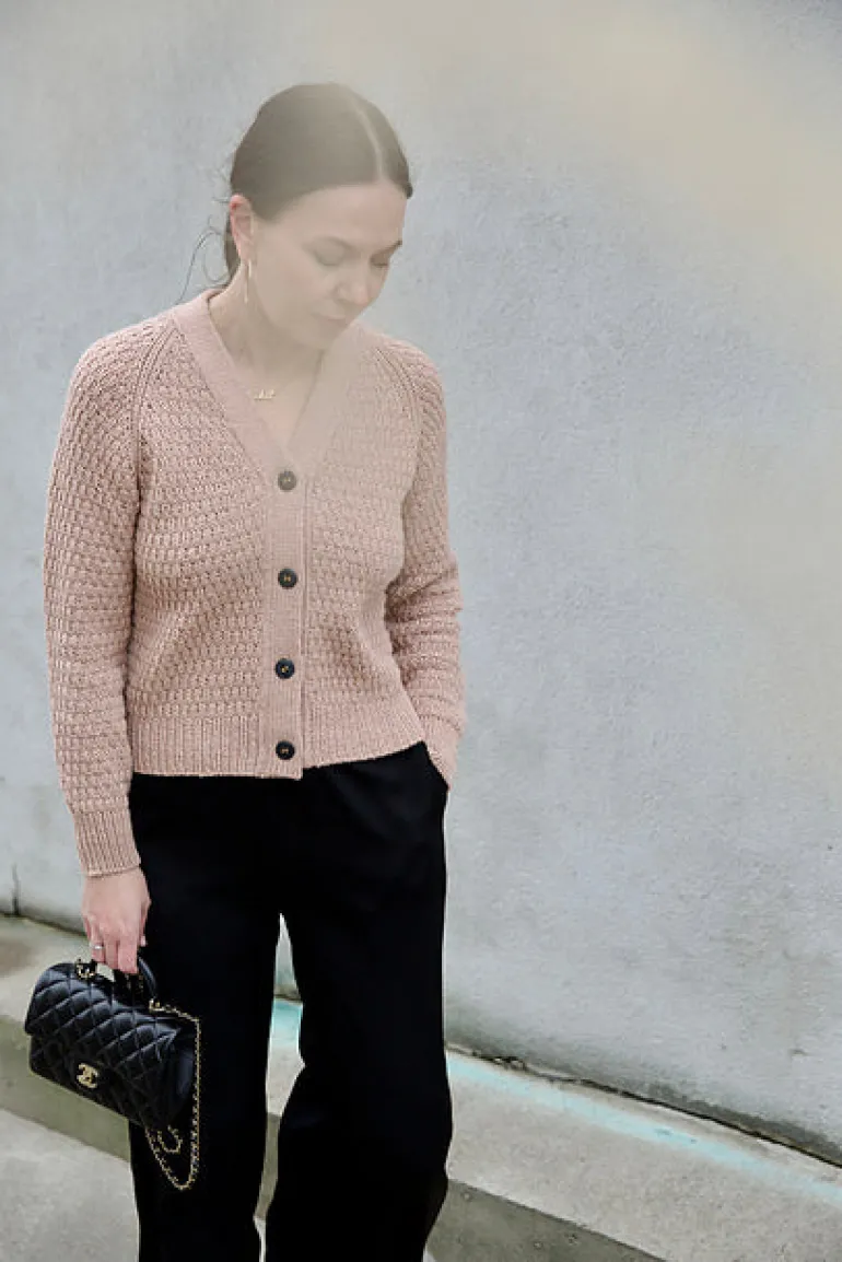 Rosé Cardigan by Leeni Hoimela, in english