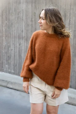 Ruu Sweater by Leeni Hoimela, in english