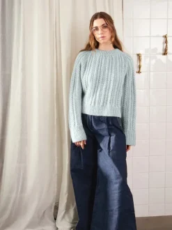 Sandnes Garn 2403_10 Kaja Sweater / Suomeksi