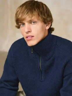 Sandnes Garn 2412_04 Matthew Sweater Man, English