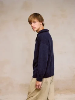 Sandnes Garn 2412_04 Matthew Sweater Man, English