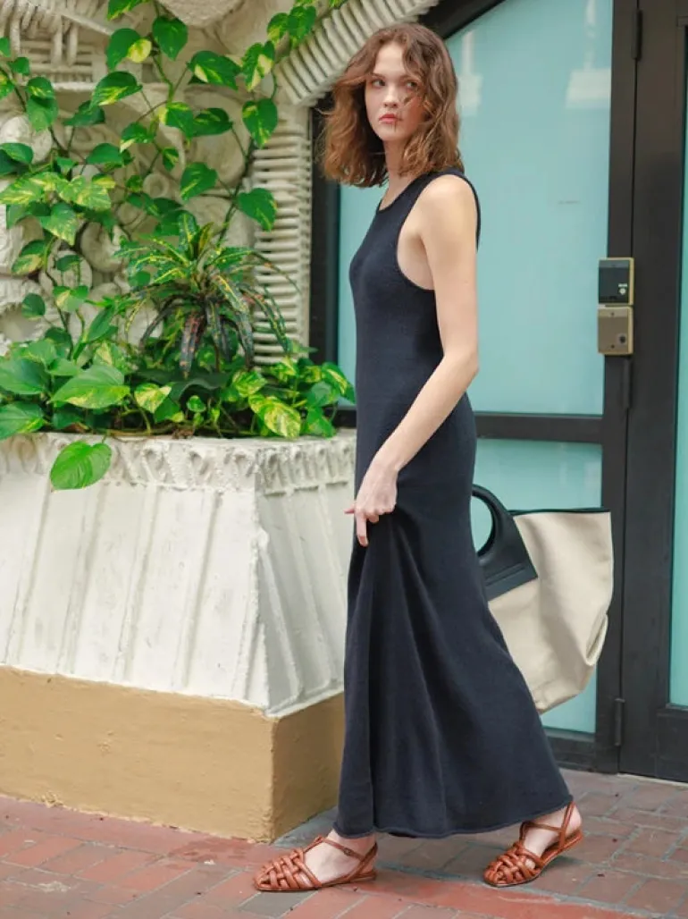 Sandnes Garn 2404_03 Sia Dress / English