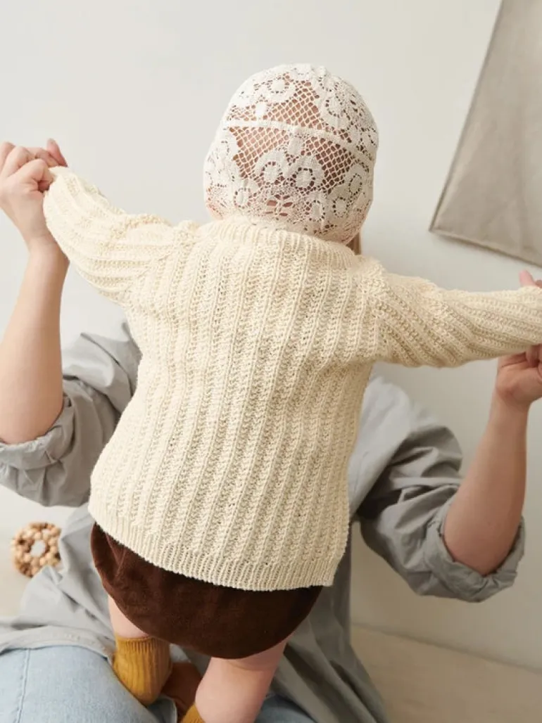 Sandnes Garn Ellis Cardigan Baby 2505_06 englanniksi