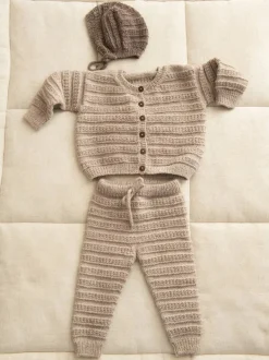 Sandnes Garn Fillip Cardigan, Pants & Bonnet Baby 2413_04, English