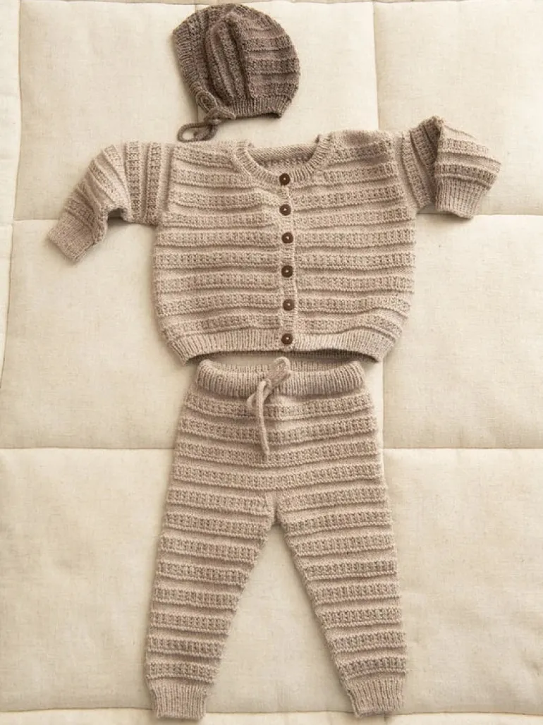 Sandnes Garn Fillip Cardigan, Pants & Bonnet Baby 2413_04, English