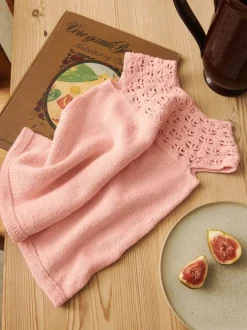 Sandnes Garn Indy Dress Baby 2505_04 englanniksi