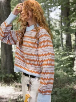 Sandnes Garn Kleiva Ladies Sweater 2410_04 English