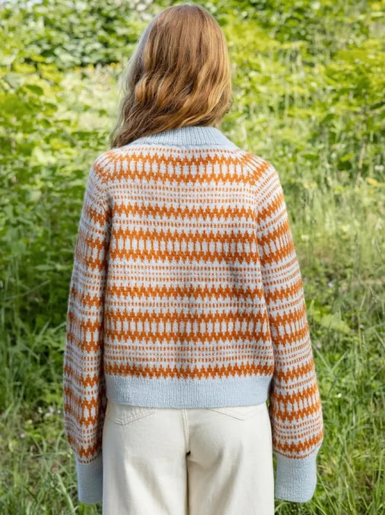 Sandnes Garn Kleiva Ladies Sweater 2410_04 English