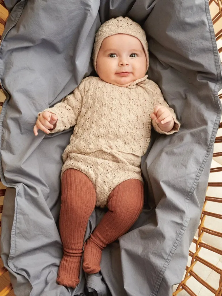 Sandnes Garn Lilja Cardigan, Diaper Pants, Tights & Bonnet Baby 2413_02, English