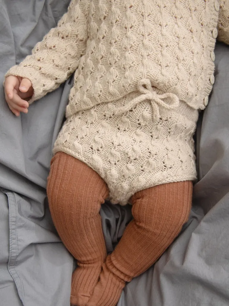 Sandnes Garn Lilja Cardigan, Diaper Pants, Tights & Bonnet Baby 2413_02, English