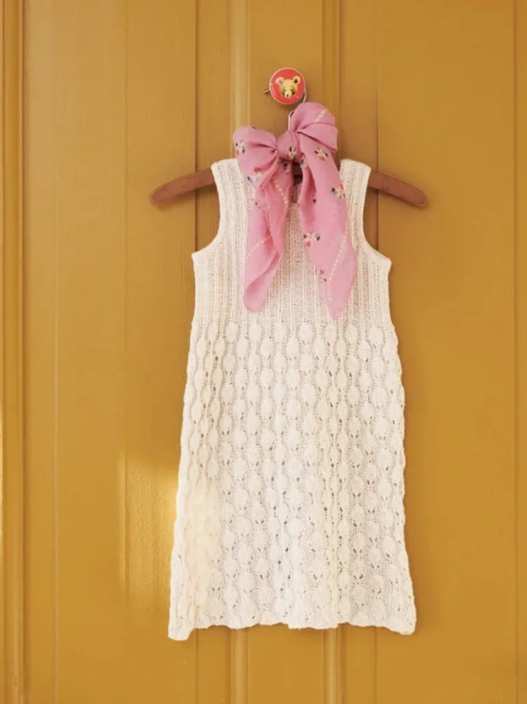 Sandnes Garn Lilja Dress Baby 2407_03 English